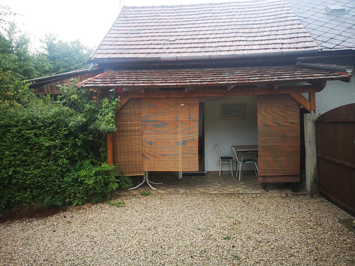 Kúti Vendégház Bakonykuti Exterior foto