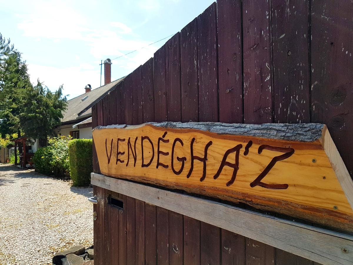 Kúti Vendégház Bakonykuti Exterior foto